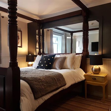 The Windmill Hotel Скарбъро Екстериор снимка