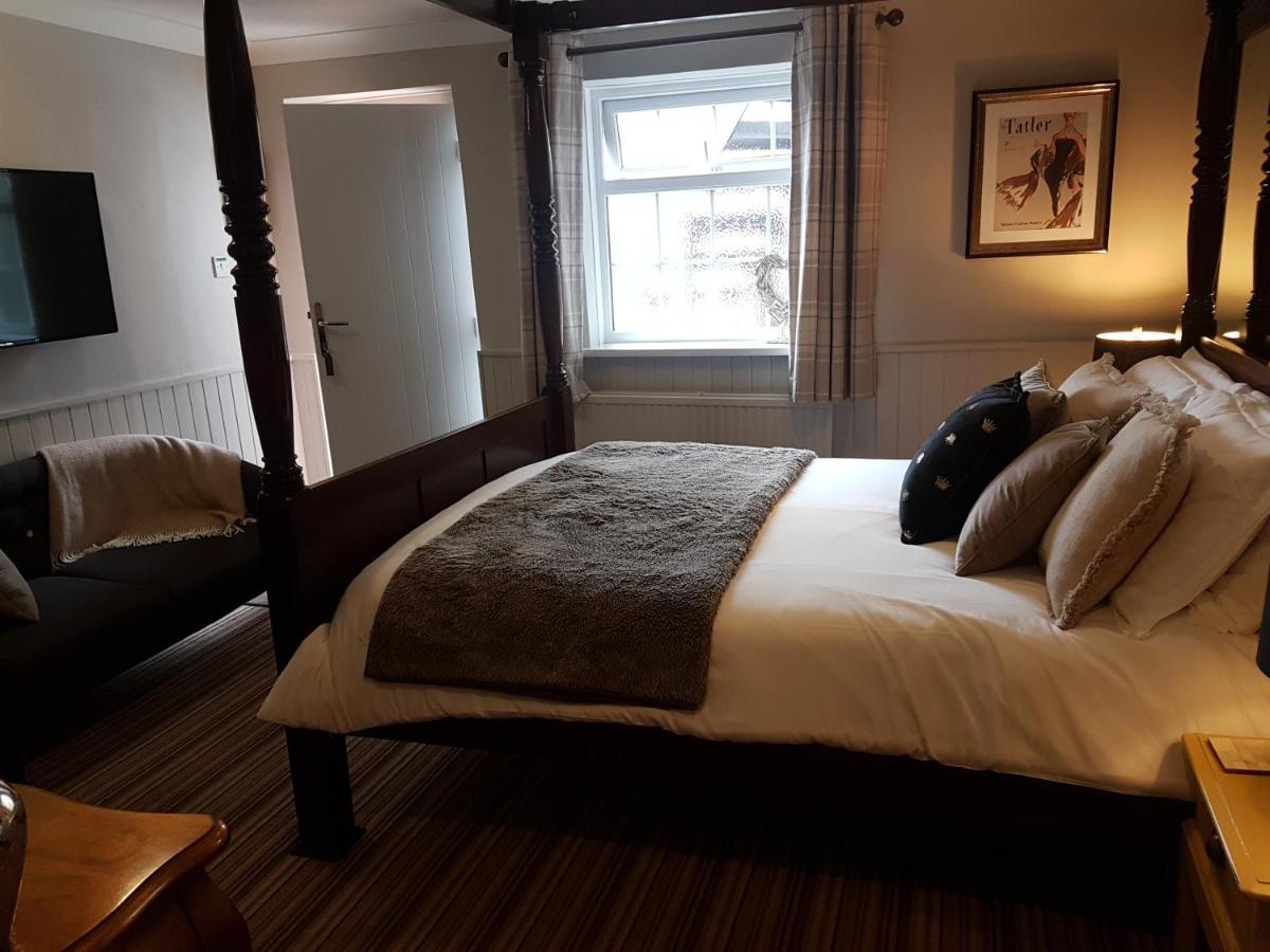 The Windmill Hotel Скарбъро Екстериор снимка