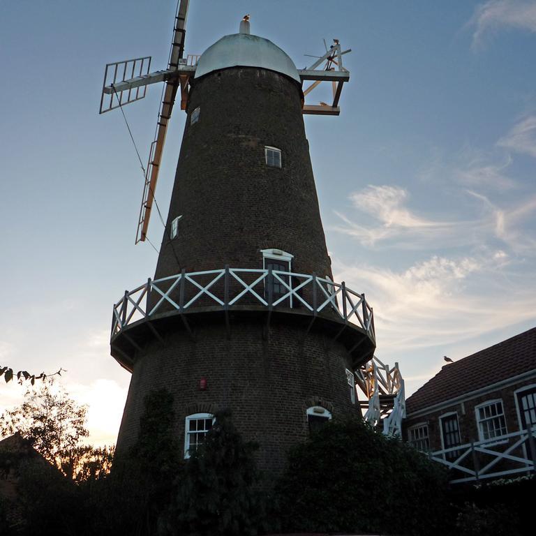 The Windmill Hotel Скарбъро Стая снимка