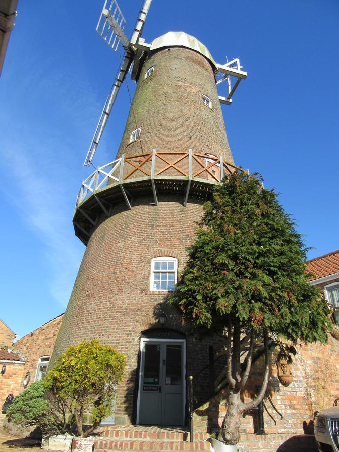 The Windmill Hotel Скарбъро Екстериор снимка